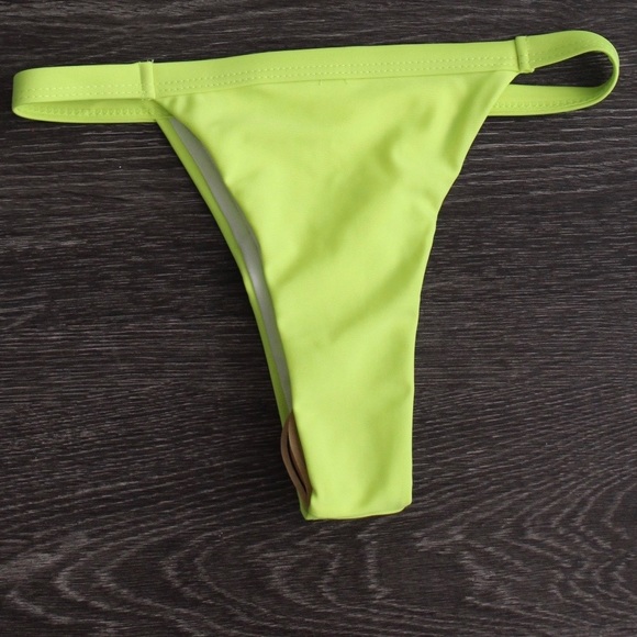 neon yellow bikini - Picture 4 of 4